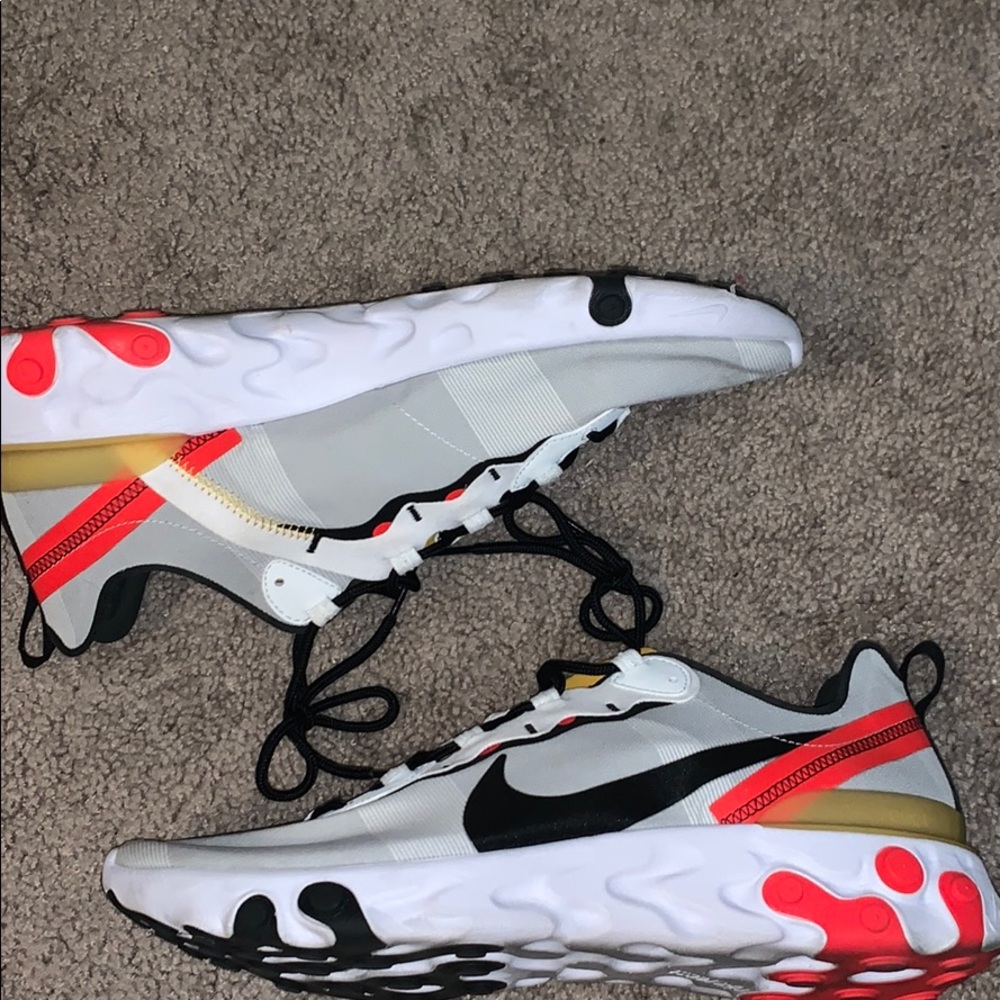 Nike element 55